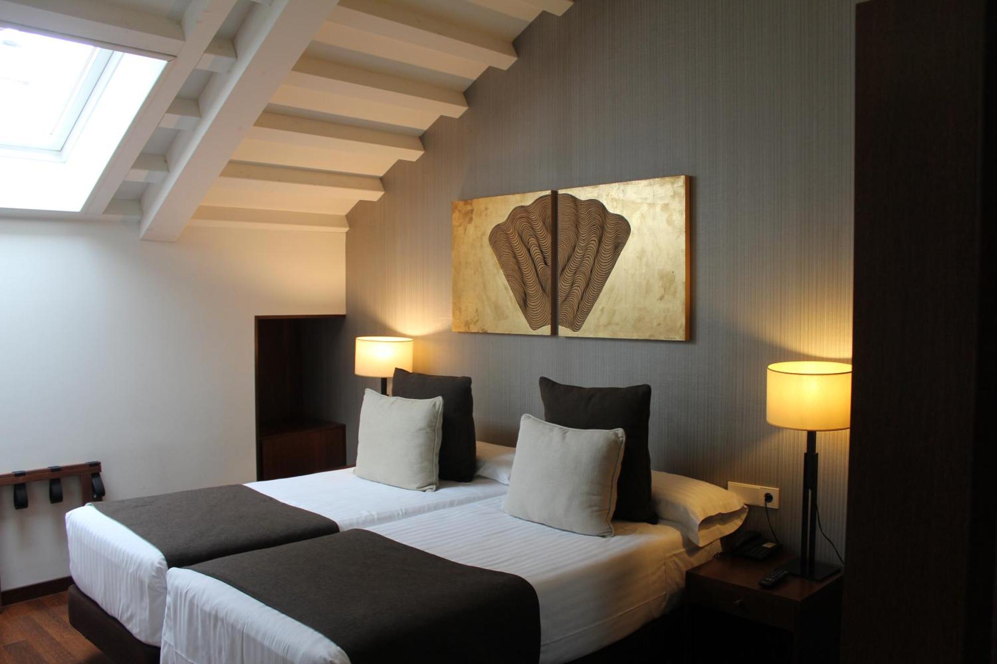 מלון סנטיאגו דה קומפוסטלה Carris Casa De La Troya מראה חיצוני תמונה